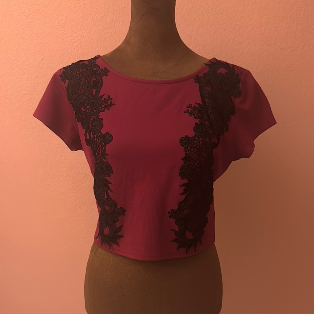 Bebe Burgundy Cap Sleeve Embellished Crop Blouse